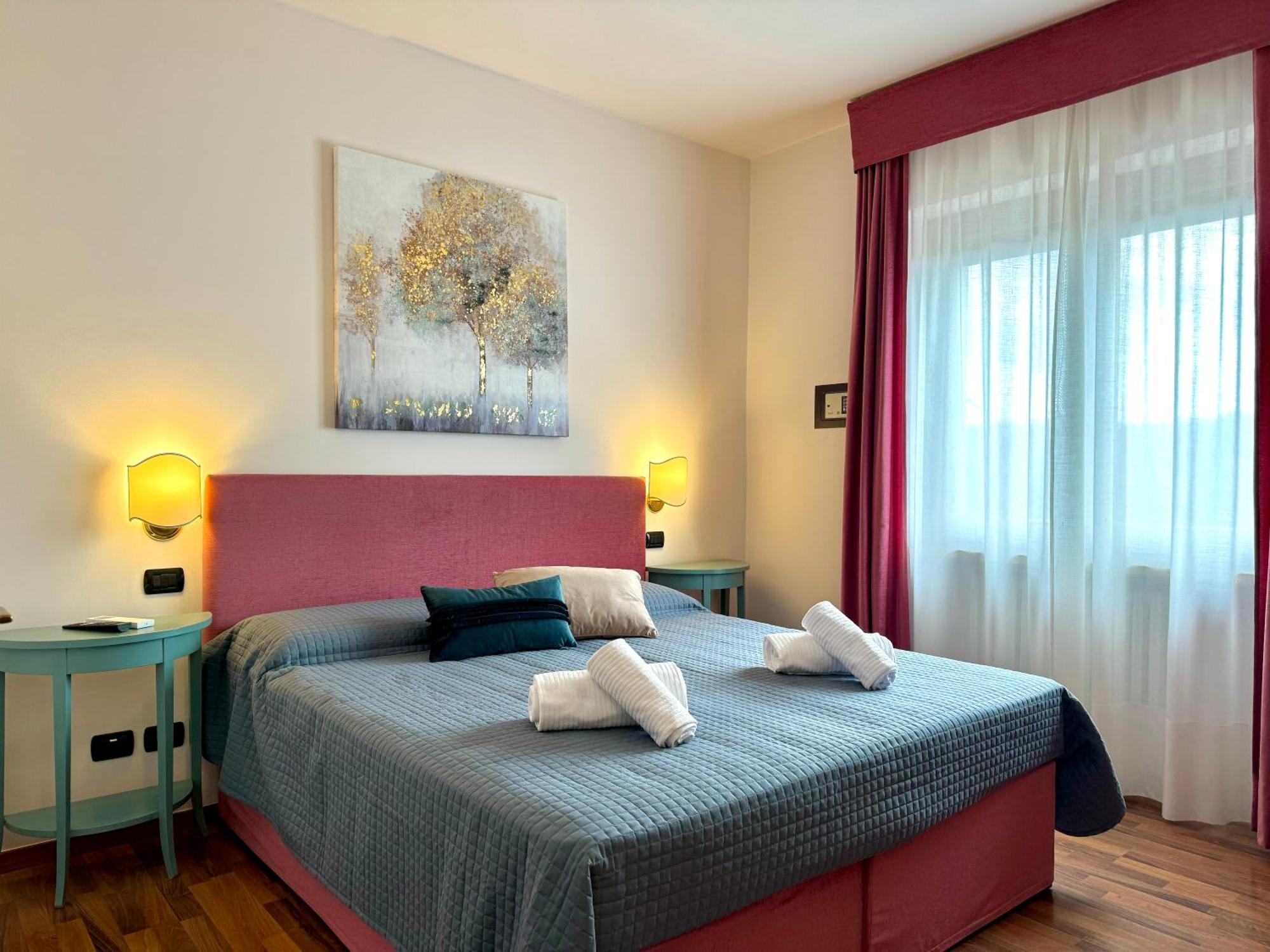 Welcome Traveller Frida'S Rooms Caprino Veronese Exterior photo