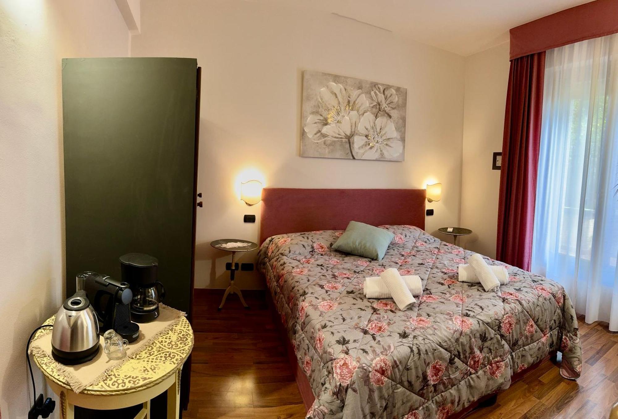 Welcome Traveller Frida'S Rooms Caprino Veronese Exterior photo