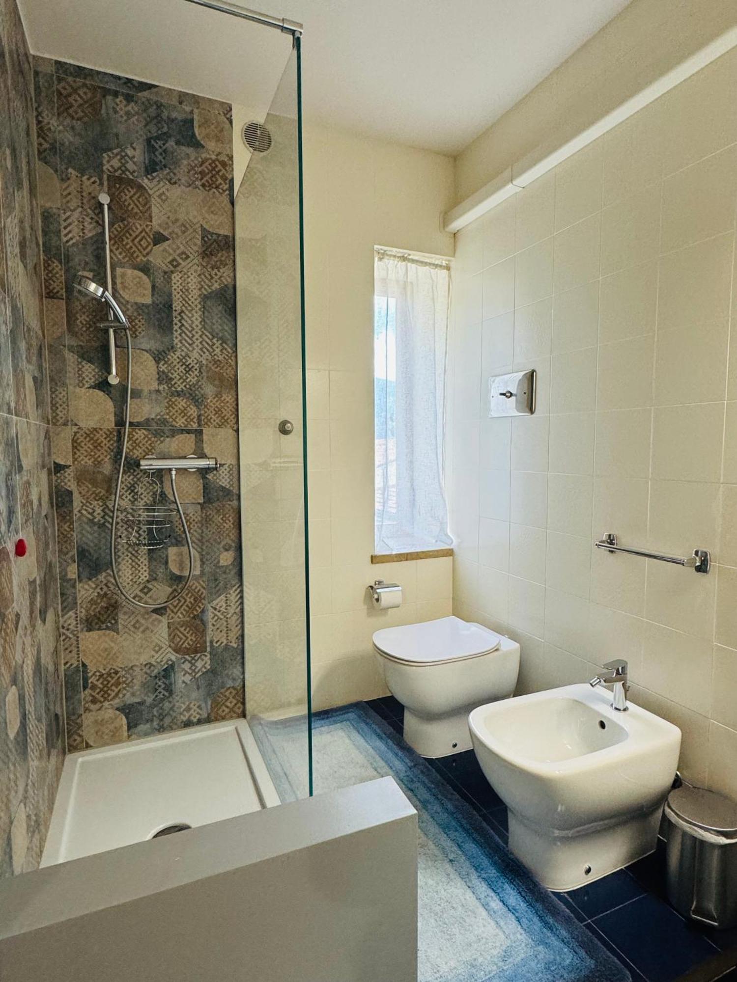 Welcome Traveller Frida'S Rooms Caprino Veronese Exterior photo