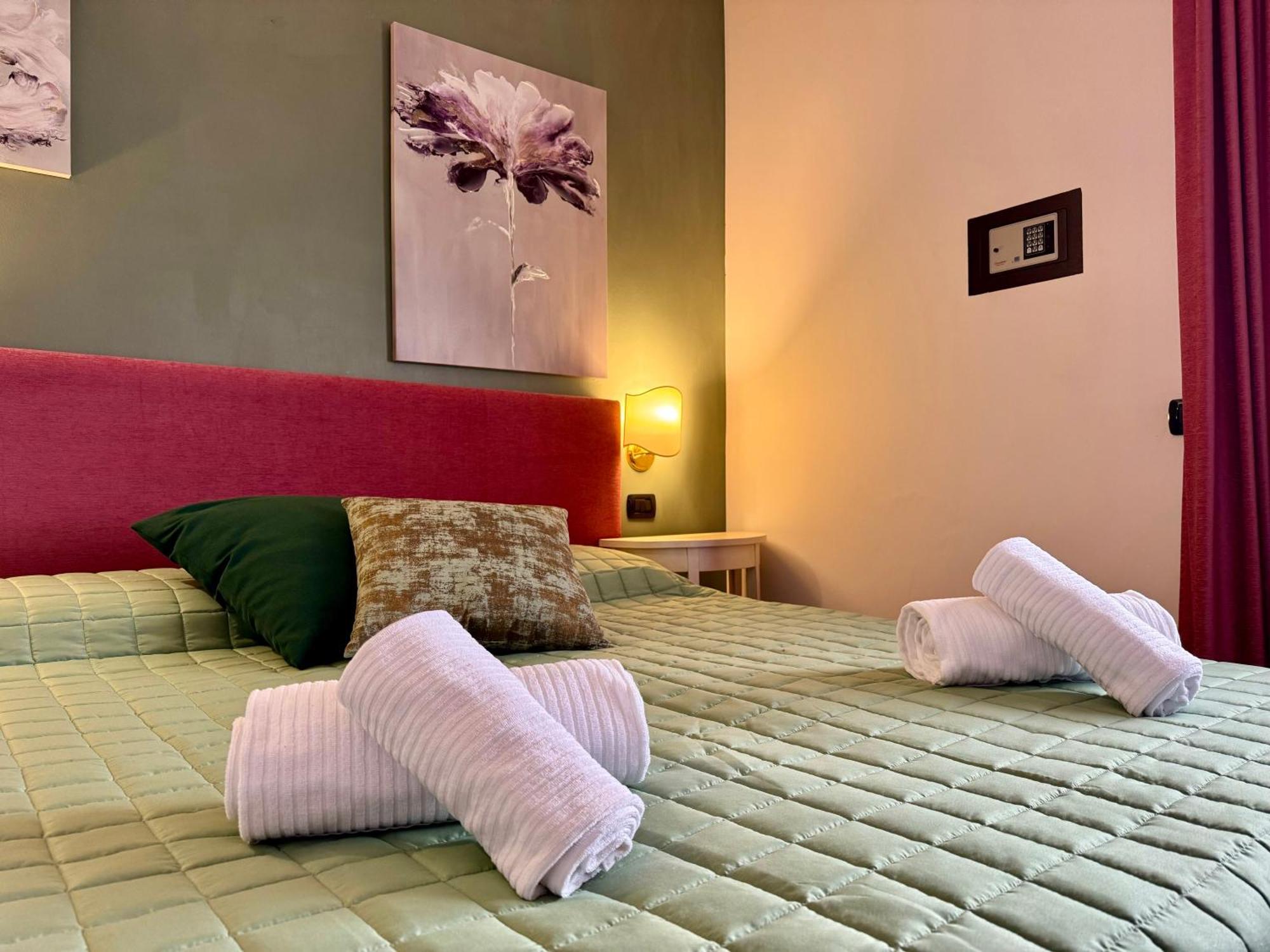 Welcome Traveller Frida'S Rooms Caprino Veronese Exterior photo