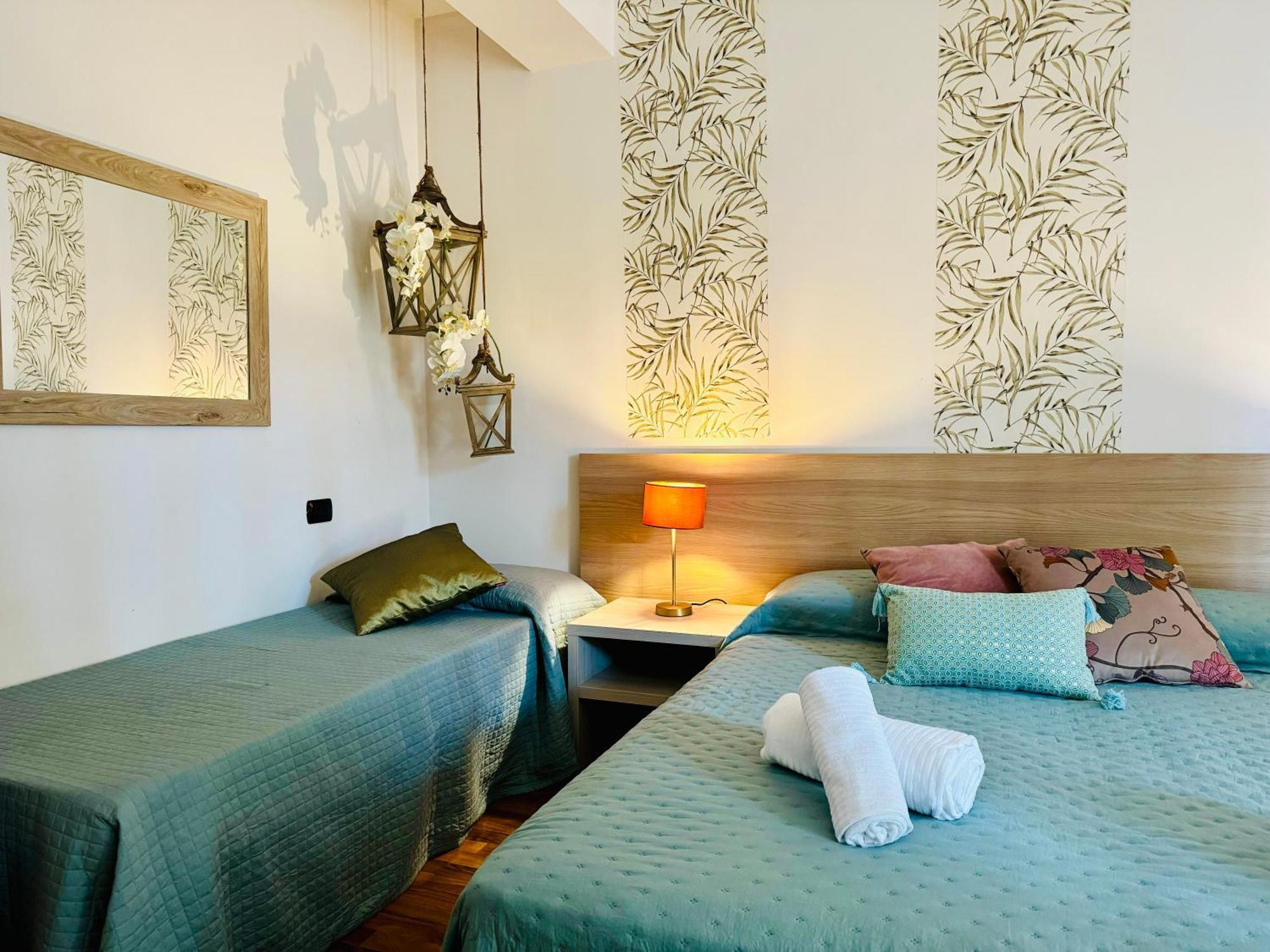 Welcome Traveller Frida'S Rooms Caprino Veronese Exterior photo