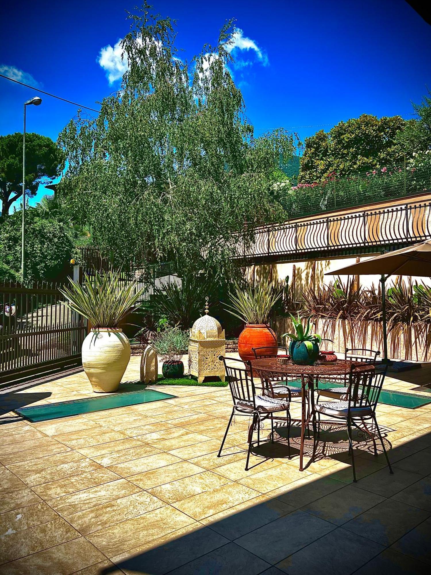 Welcome Traveller Frida'S Rooms Caprino Veronese Exterior photo